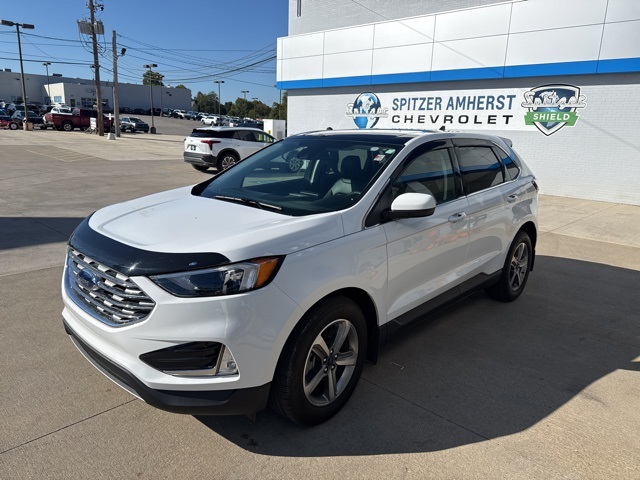 2022 Ford Edge SEL photo 4