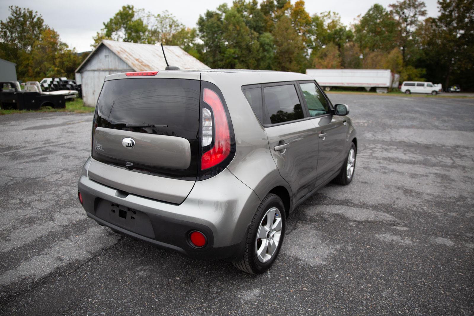 2019 Kia Soul Base photo 3