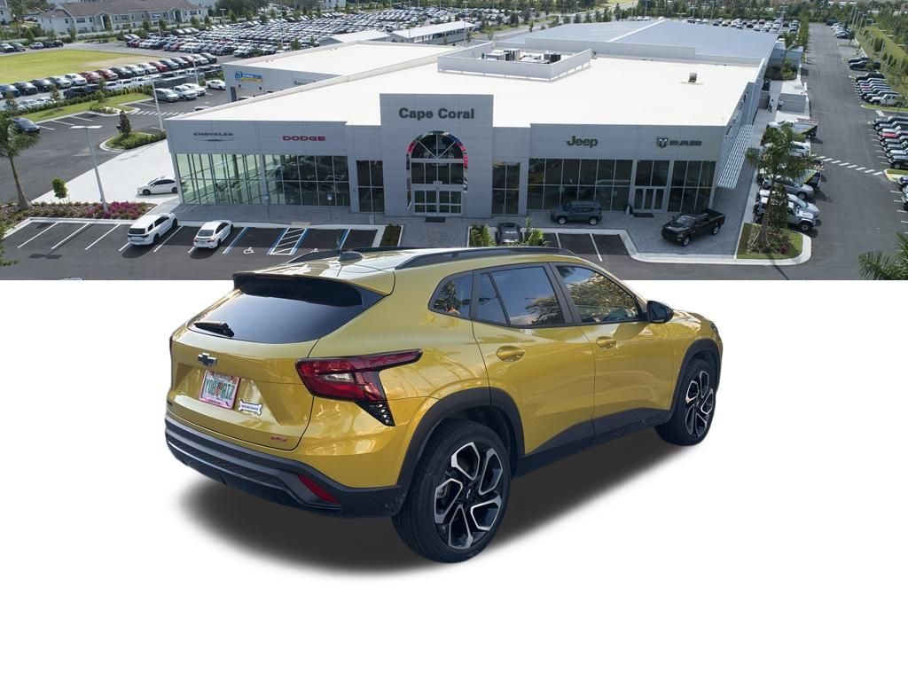 2024 Chevrolet Trax photo 2
