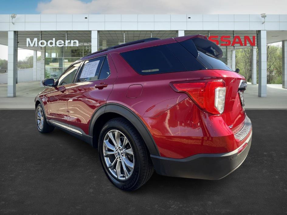 2020 Ford Explorer XLT photo 2