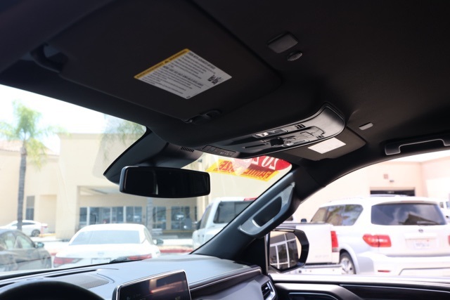 2023 Chevrolet Tahoe Premier photo 11