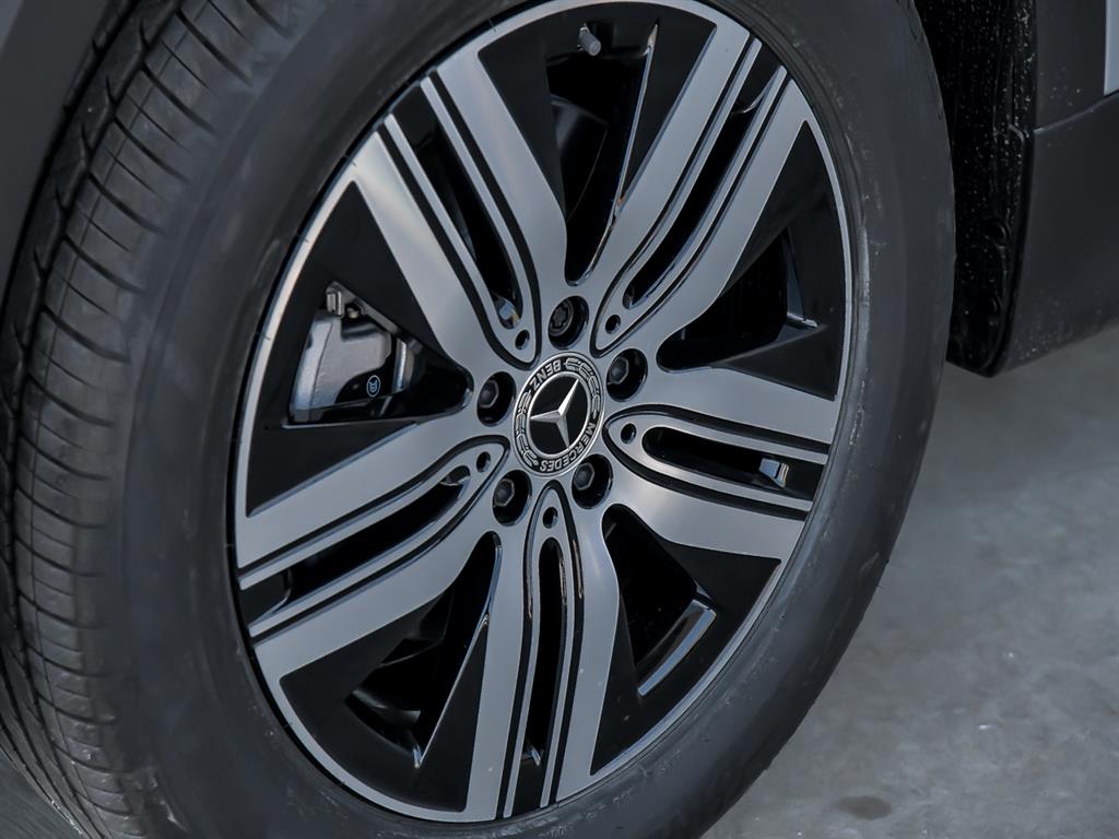 2025 Mercedes Benz EQB 300 4MATIC photo 3