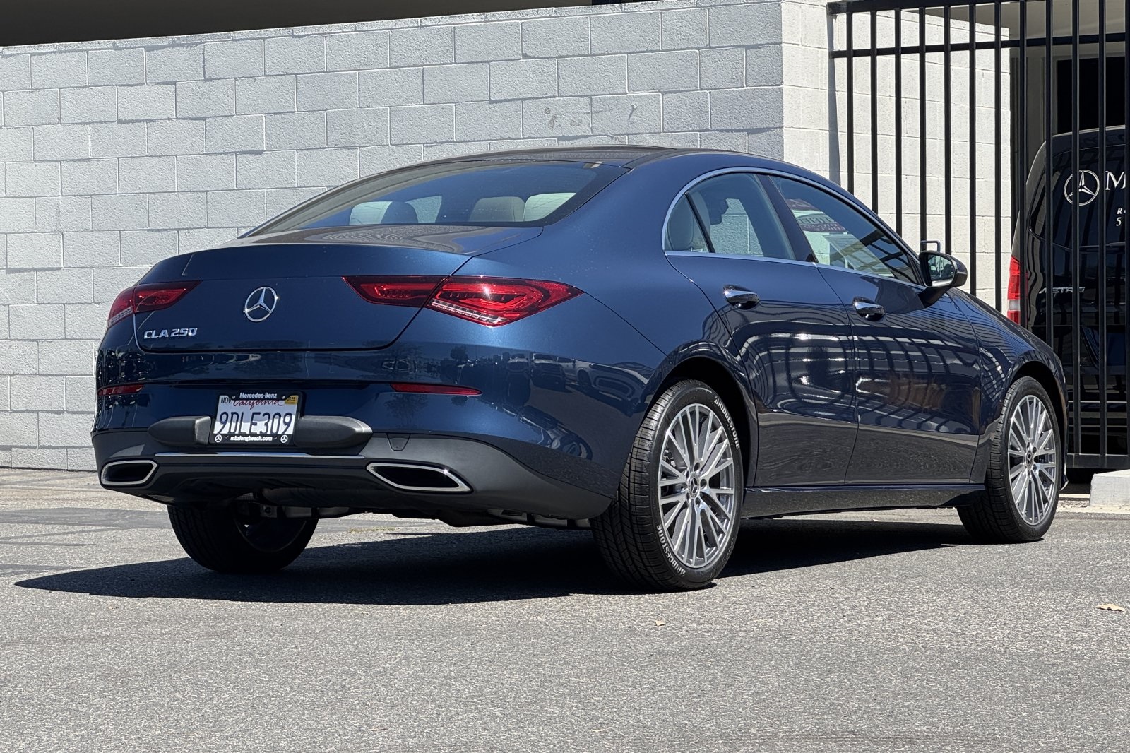 2023 Mercedes Benz CLA 250 photo 4