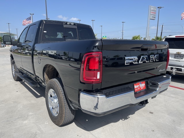2025 Ram 2500 Tradesman photo 4
