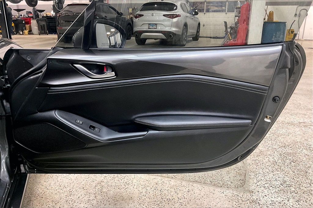 2020 MAZDA MX-5 - Image 20