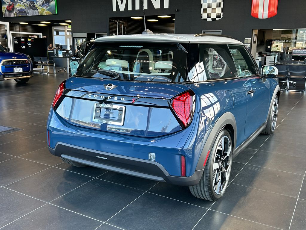 2026 Mini Cooper Hardtop S 2 Door Iconic photo 5