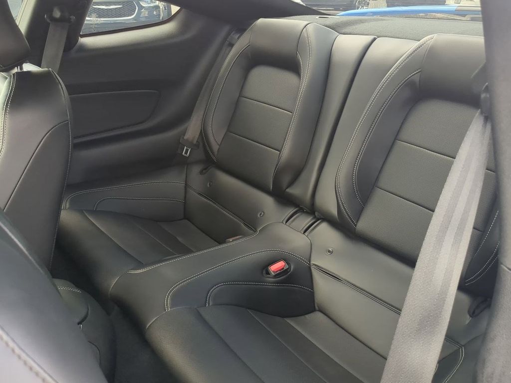 2022 Ford Mustang GT Premium photo 13