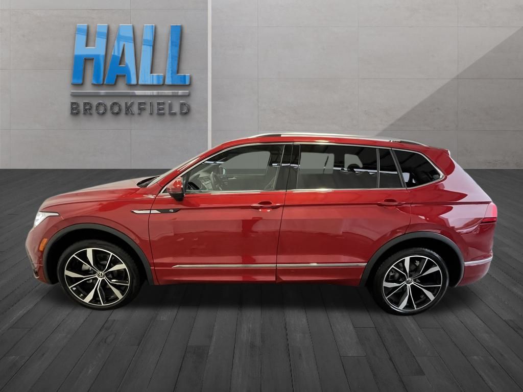 2024 Volkswagen Tiguan SEL R-Line Black photo 2