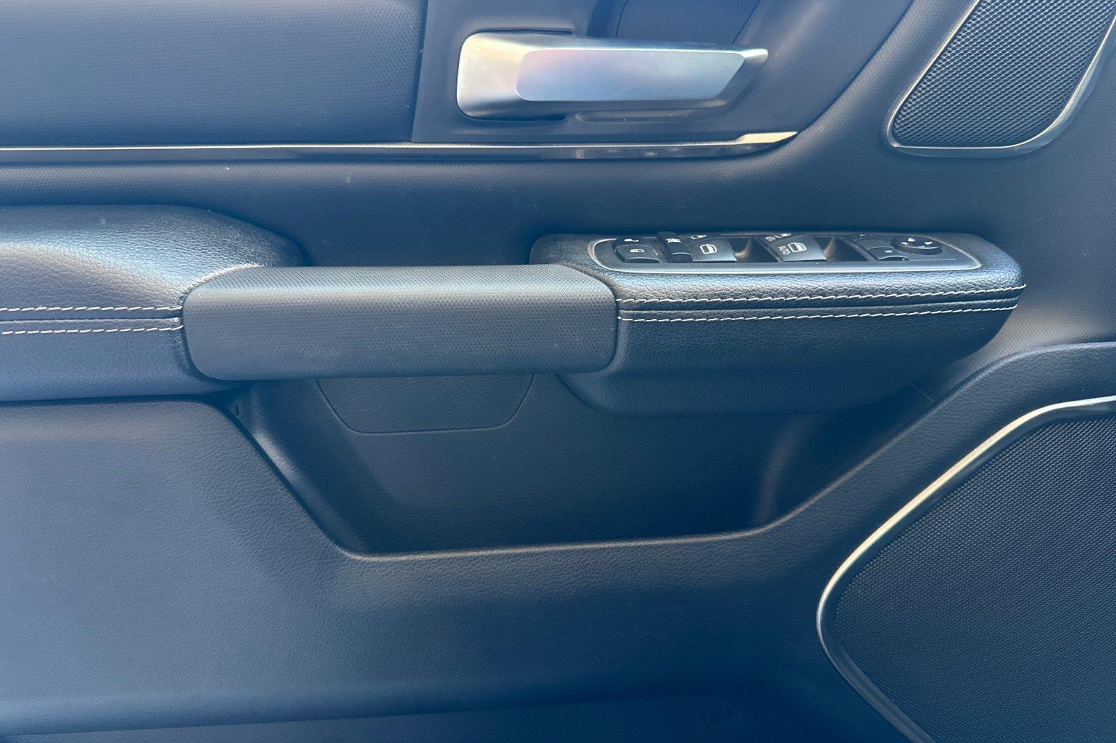 2020 Ram 1500 Rebel photo 9