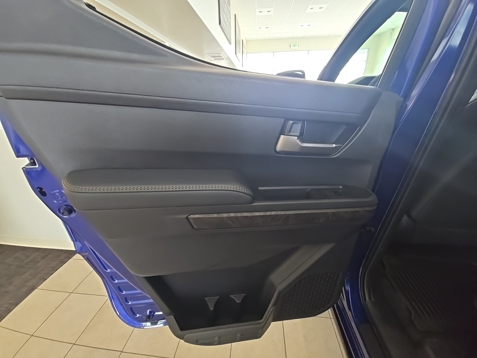 2025 Toyota Tacoma Limited 4x4 Double Cab photo 23