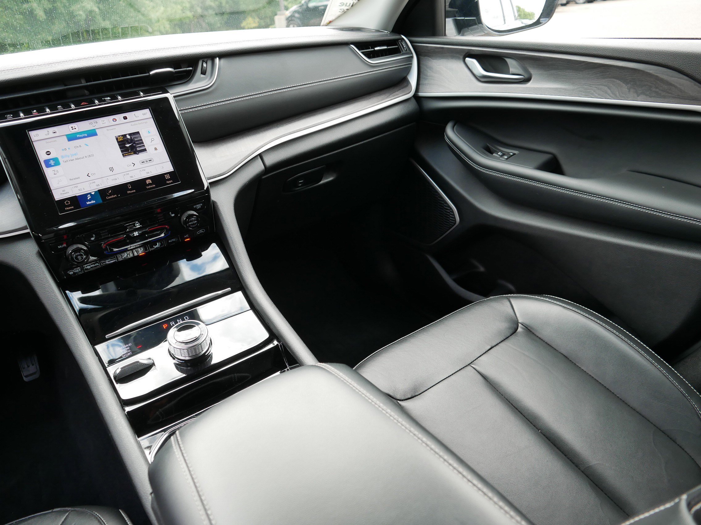 2022 Jeep Grand Cherokee Limited photo 11