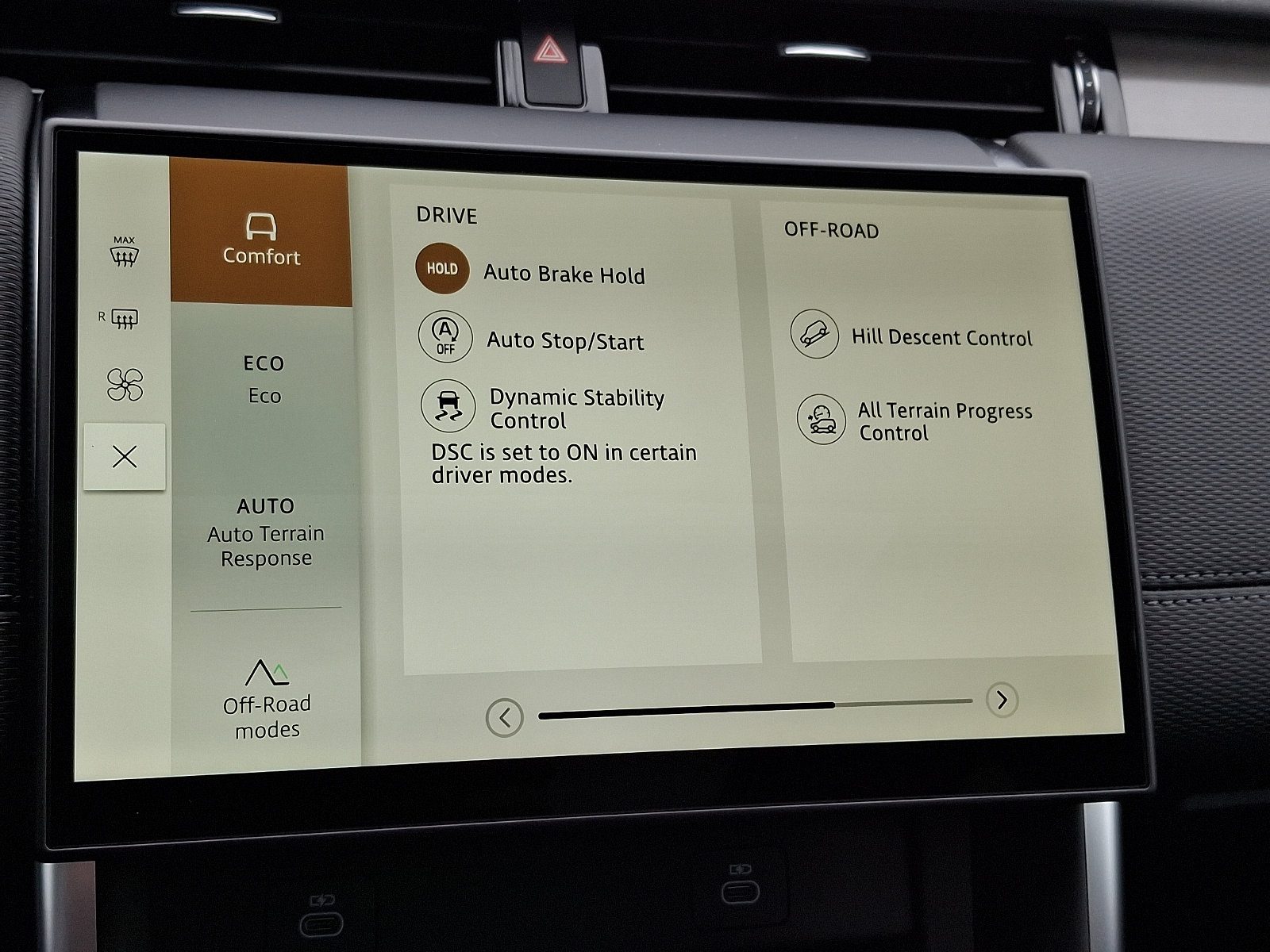 2025 Land Rover Discovery Sport Dynamic SE photo 24