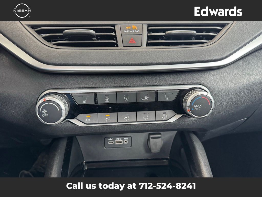 2022 Nissan Altima 2.5 SV photo 27