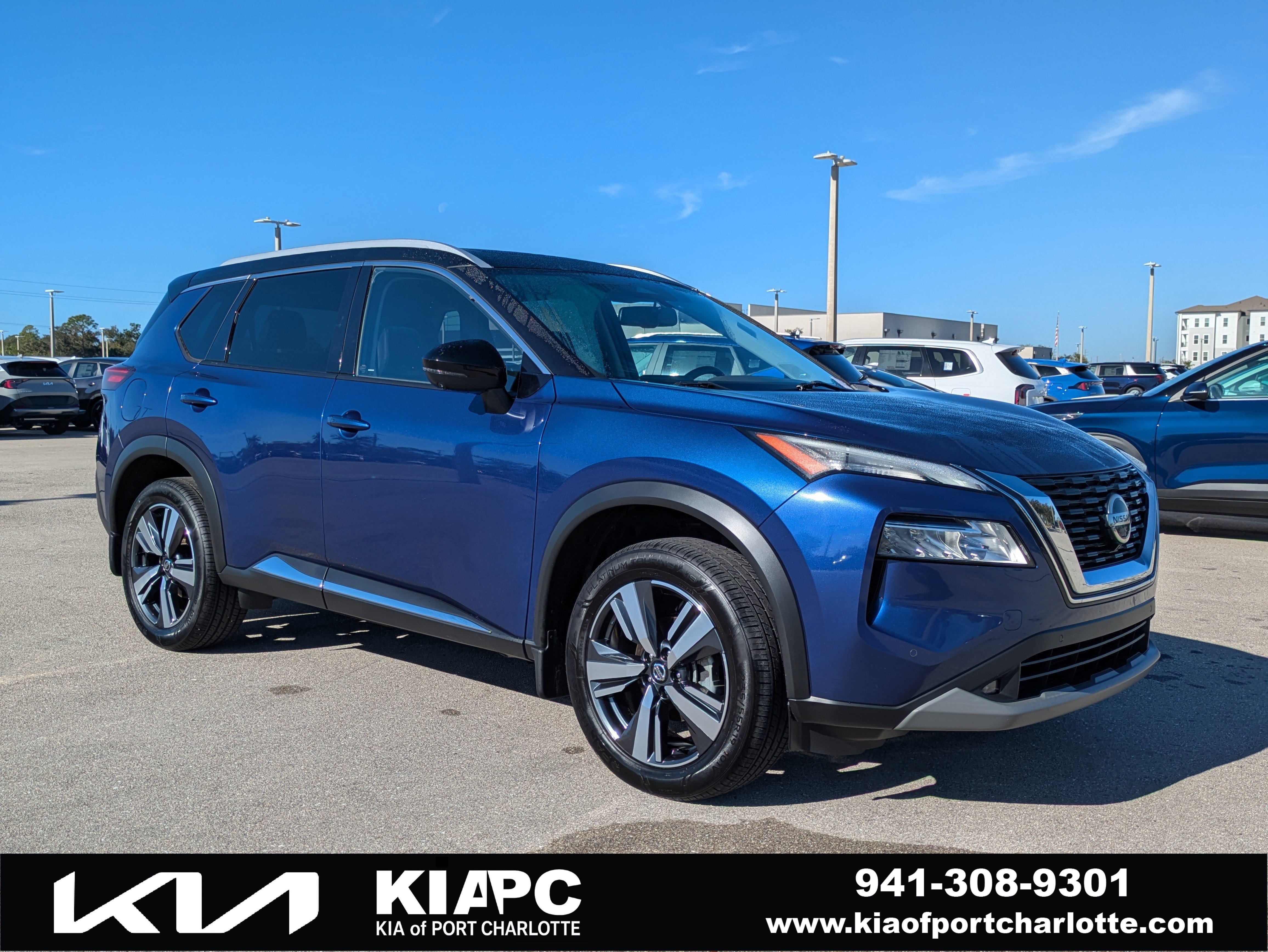 2021 Nissan Rogue SL's photo