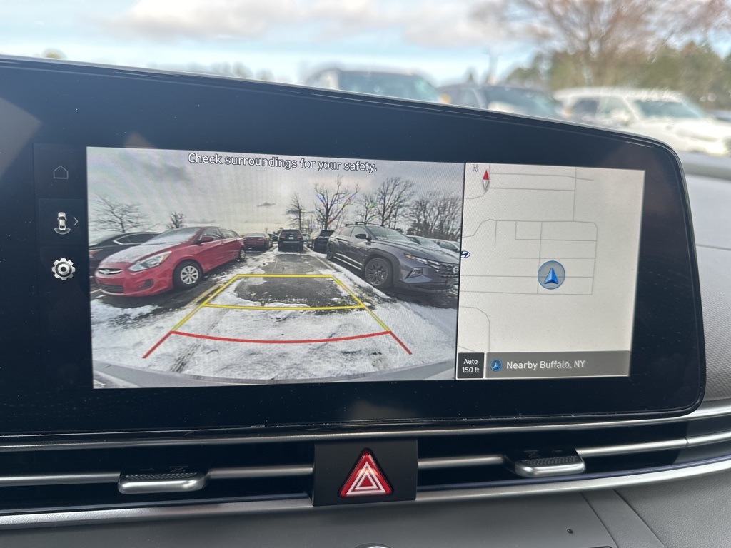 2024 Hyundai Elantra SEL photo 4