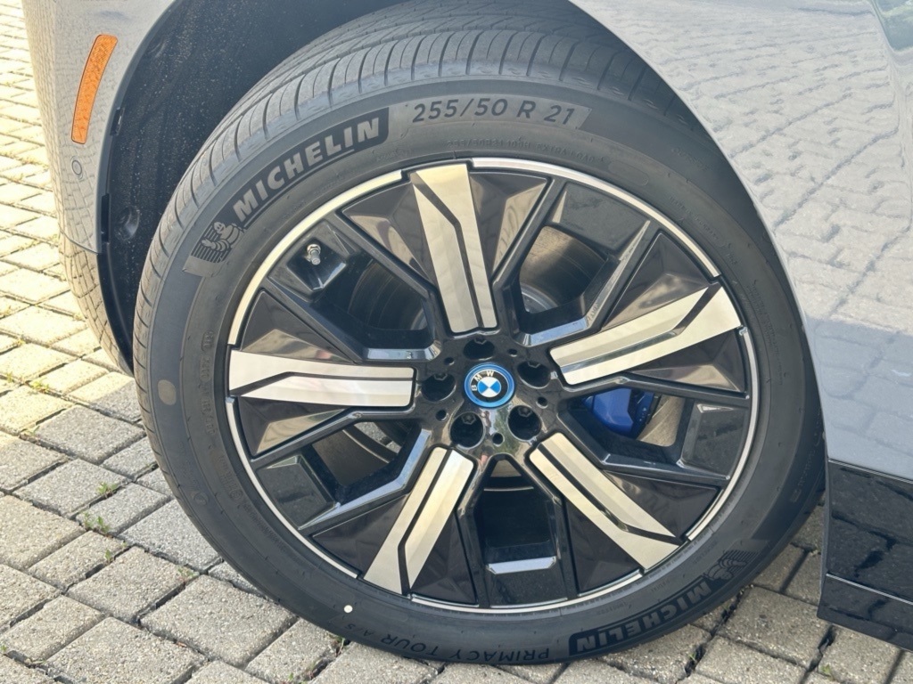 2025 Bmw iX photo 5
