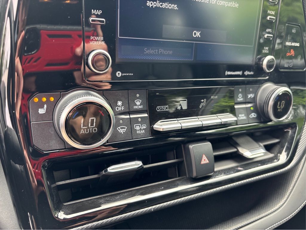 2021 Toyota Highlander XSE photo 31