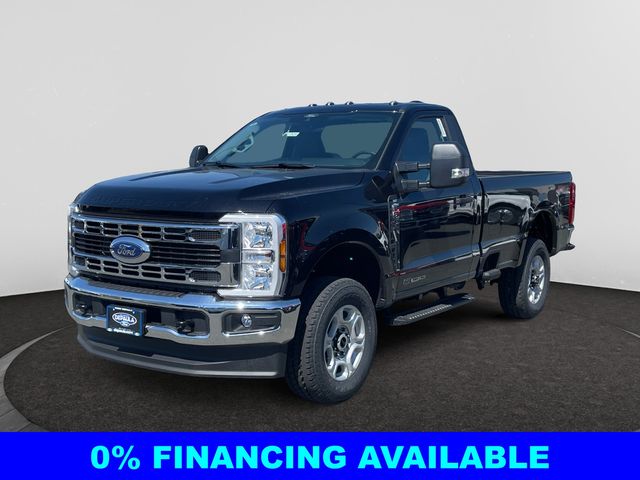 2025 Ford F-350 Super Duty XLT's photo