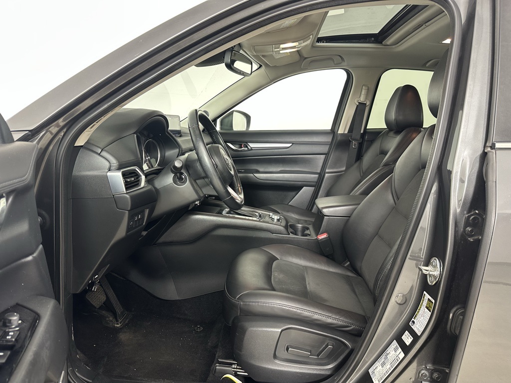 2019 Mazda CX-5 Touring photo 2