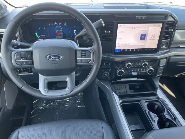 2025 Ford F-350 photo 3