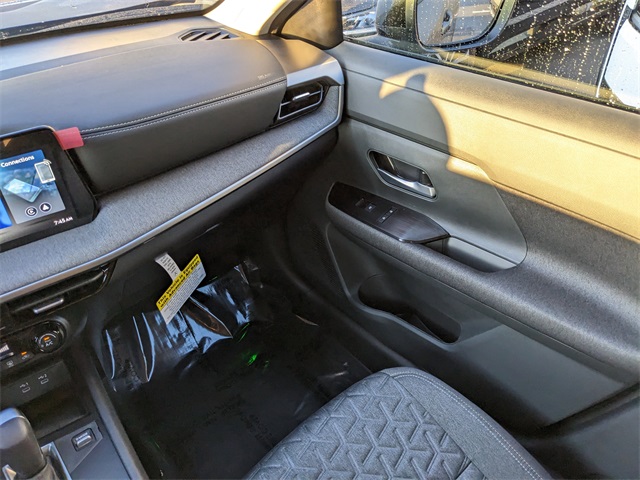 2026 Nissan Kicks SV photo 11