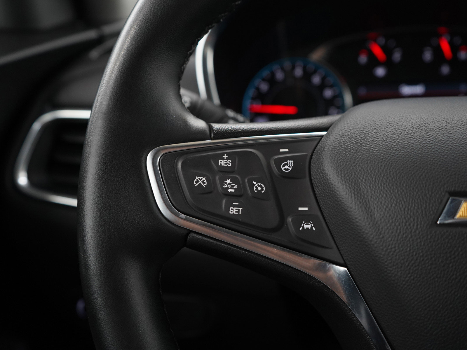 2024 Chevrolet Equinox LT photo 23