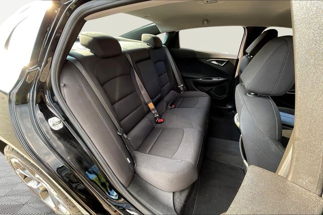 2023 Chevrolet Malibu 1LT photo 16