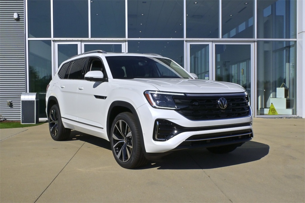 2026 Volkswagen Atlas SEL Premium R-Line photo 2