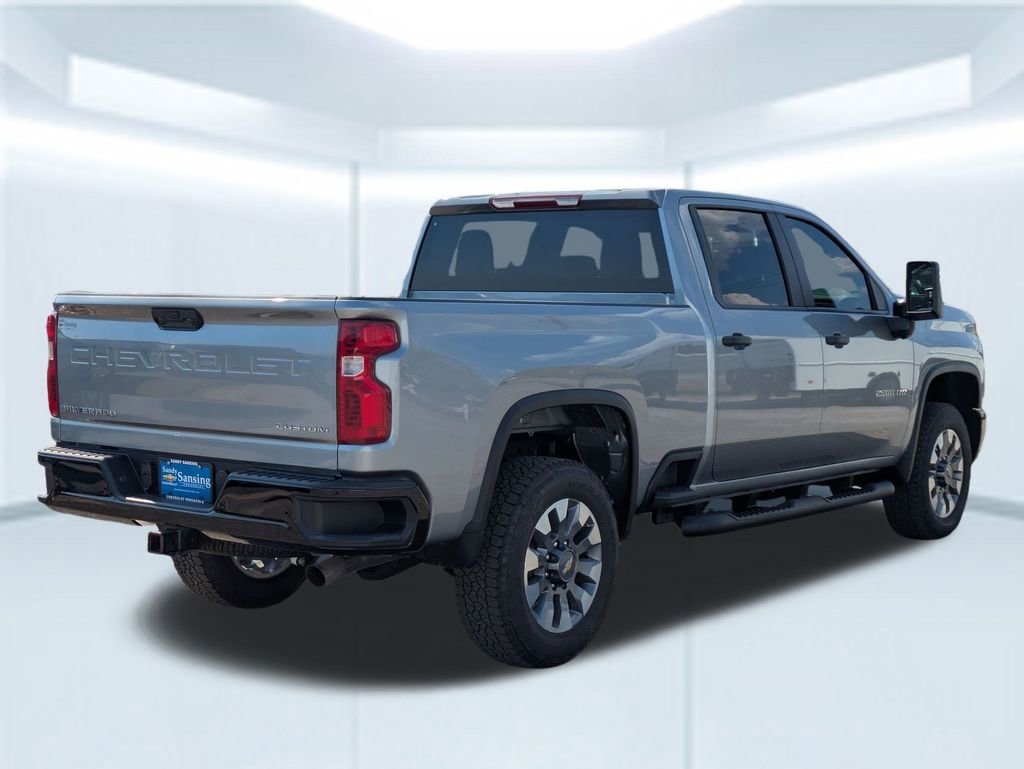 2026 Chevrolet Silverado 2500HD Custom photo 4