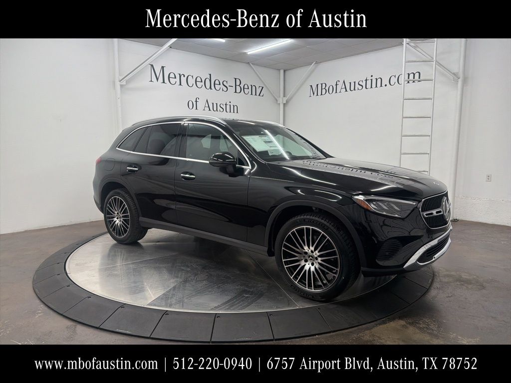 2026 Mercedes-Benz GLC Base's photo