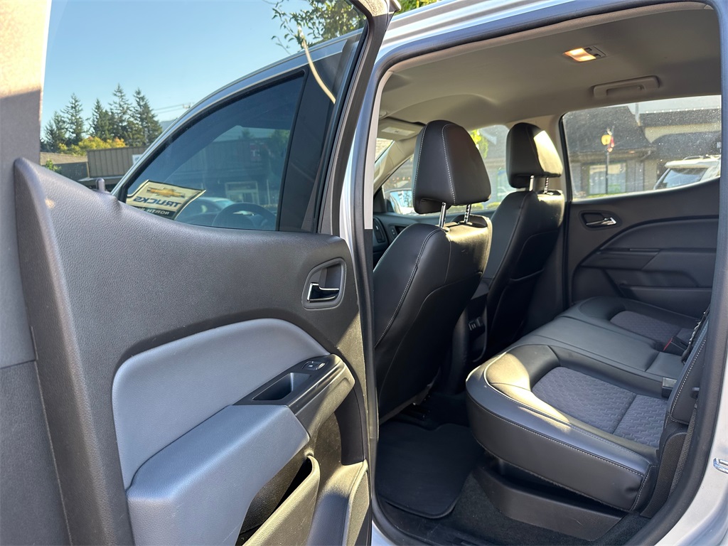 2016 Chevrolet Colorado Z71 photo 17