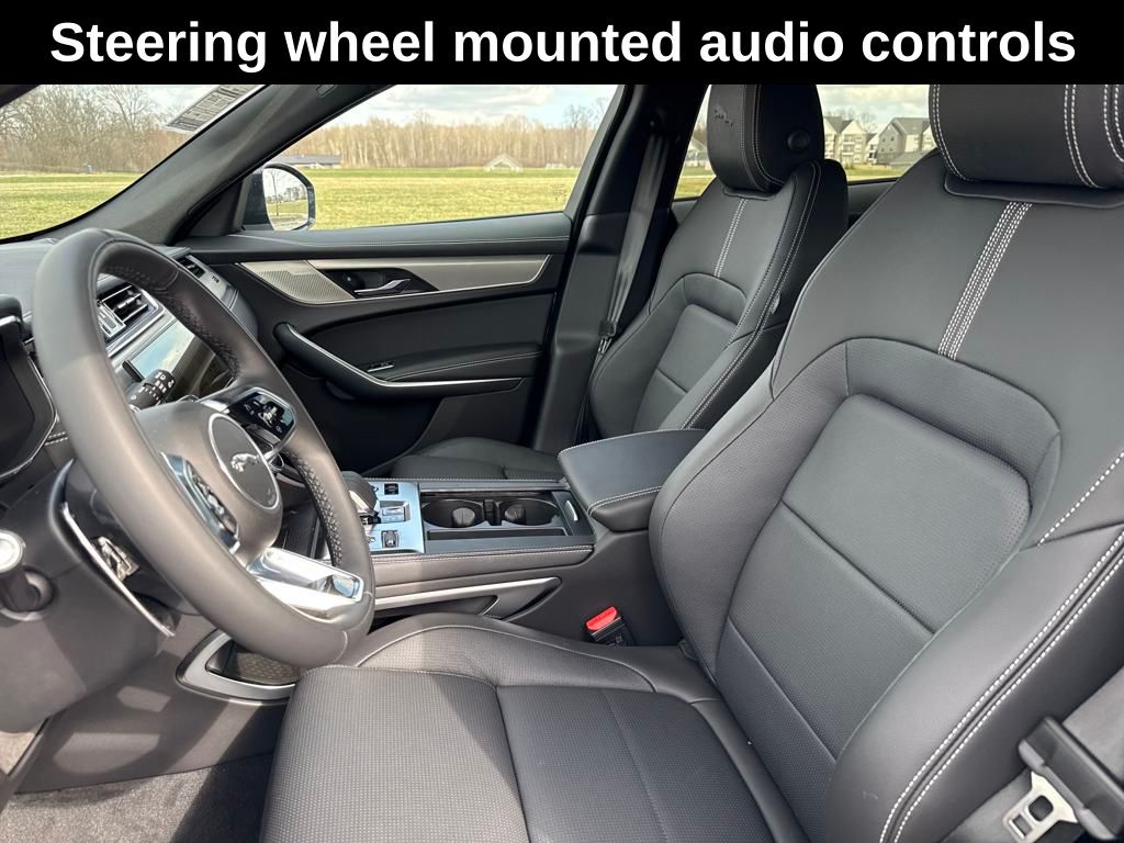2026 Jaguar F-PACE P250 R-Dynamic S photo 12