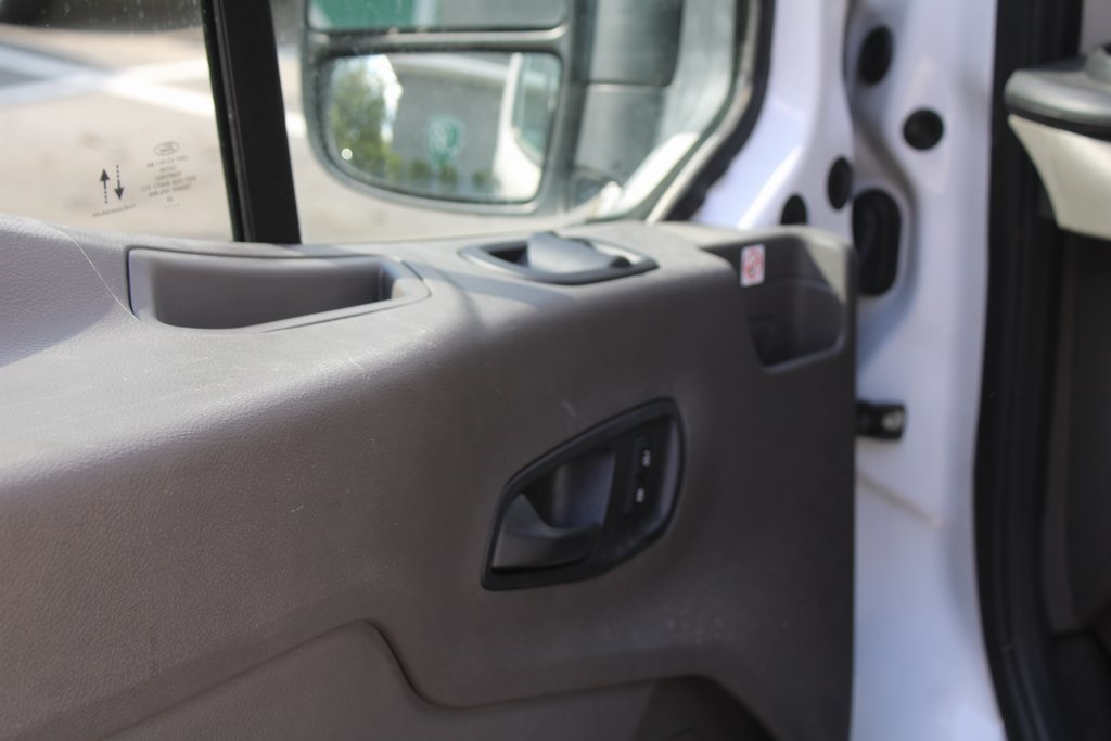 2020 Ford Transit Cargo Van photo 30