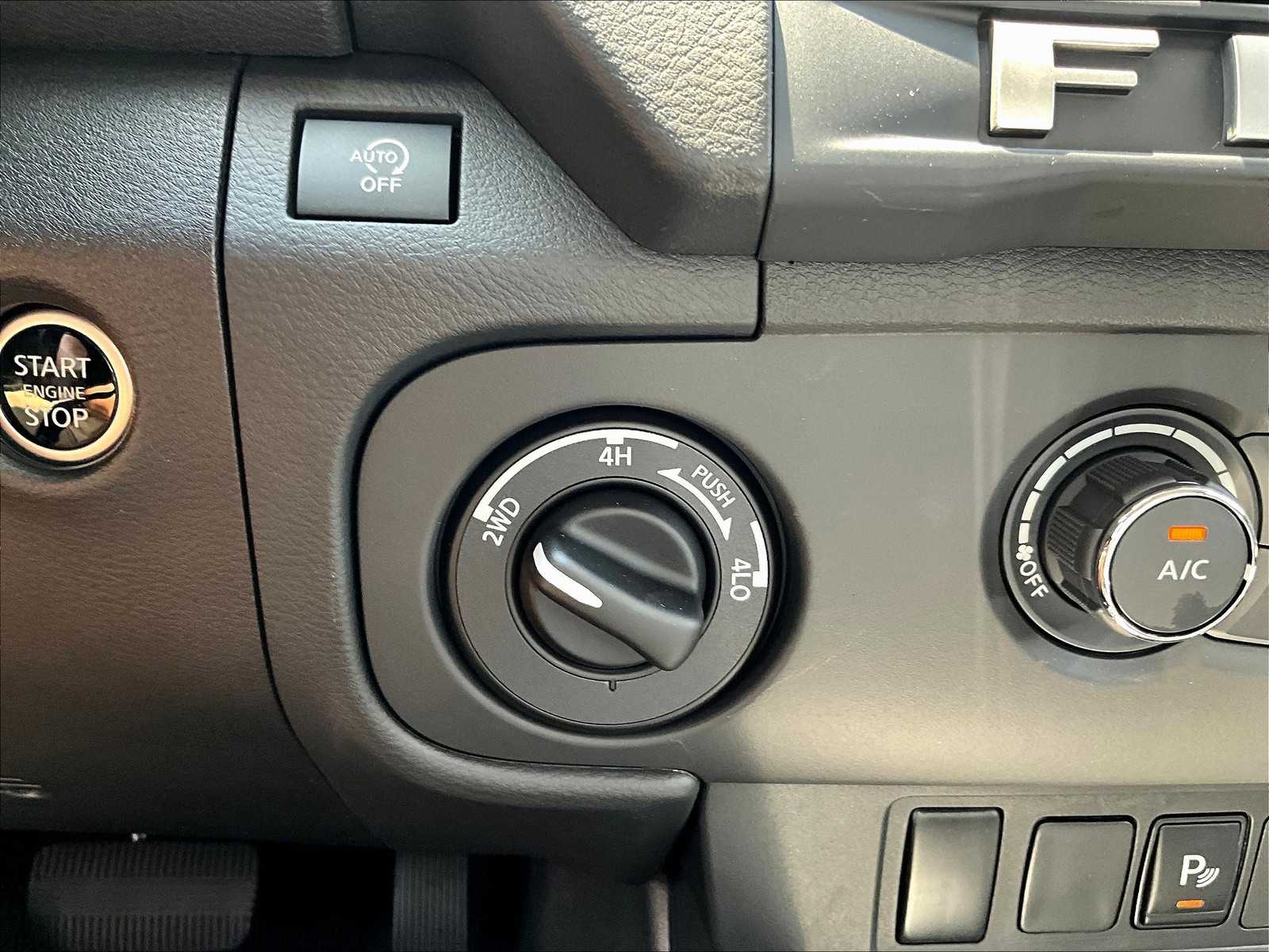 2025 Nissan Frontier SV photo 26