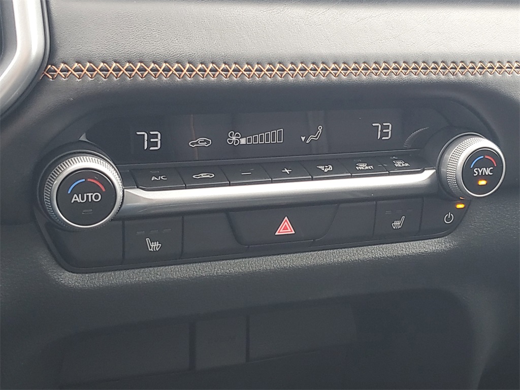2025 Mazda CX-50 Premium photo 27
