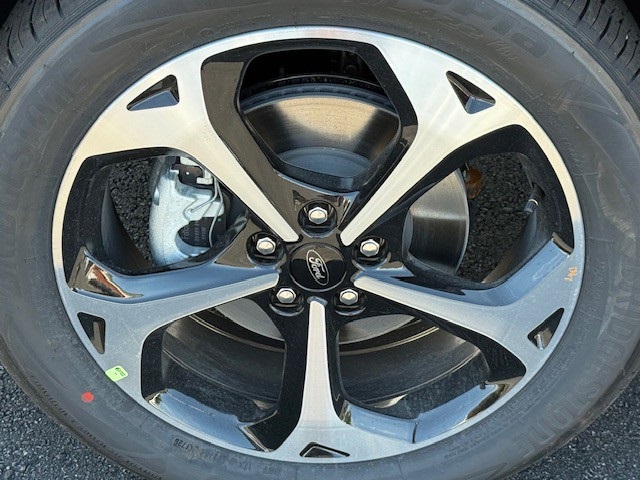 2025 Ford Escape ST-Line Select photo 8