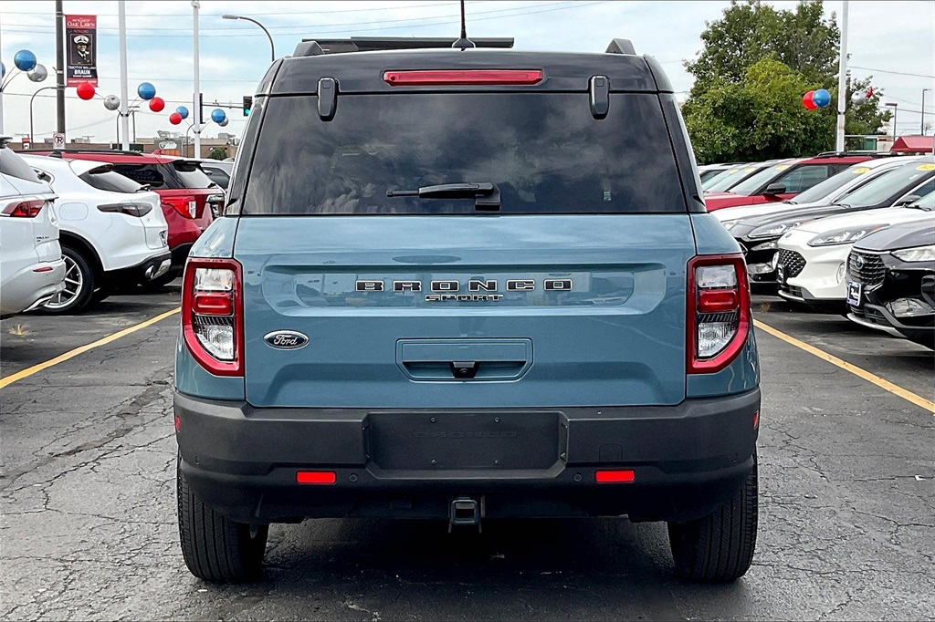 2022 Ford Bronco Sport Outer Banks photo 2
