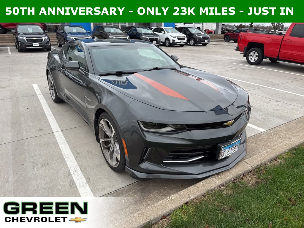 2017 Chevrolet Camaro 2LT photo 2