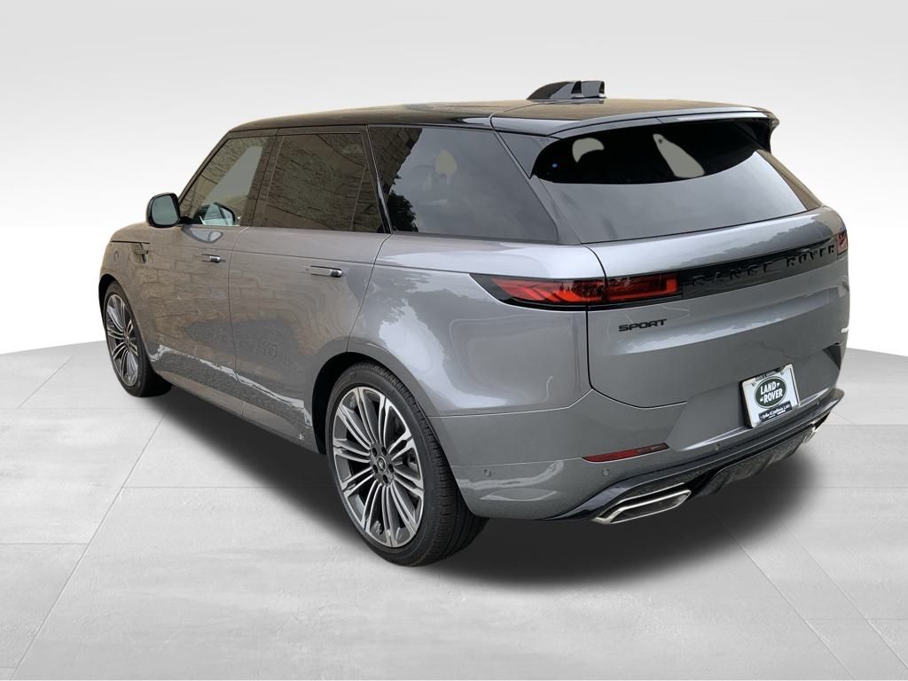 2025 Land Rover Range Rover Sport SE photo 8