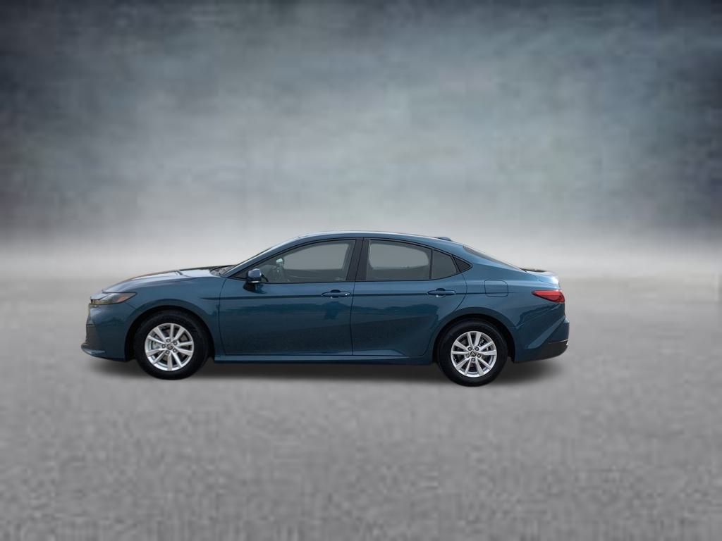 2025 Toyota Camry LE photo 4