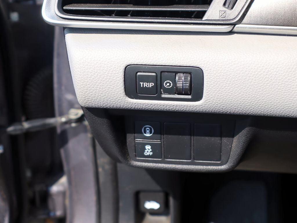 2019 Honda Accord LX 1.5T photo 15