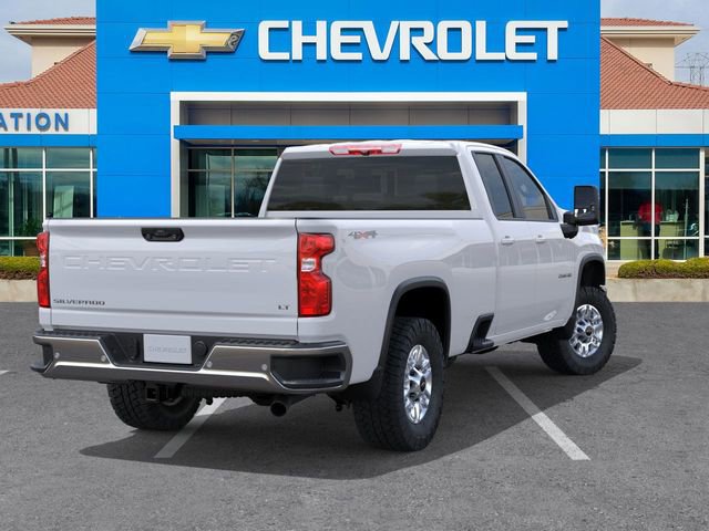 2026 Chevrolet Silverado 2500HD LT photo 4