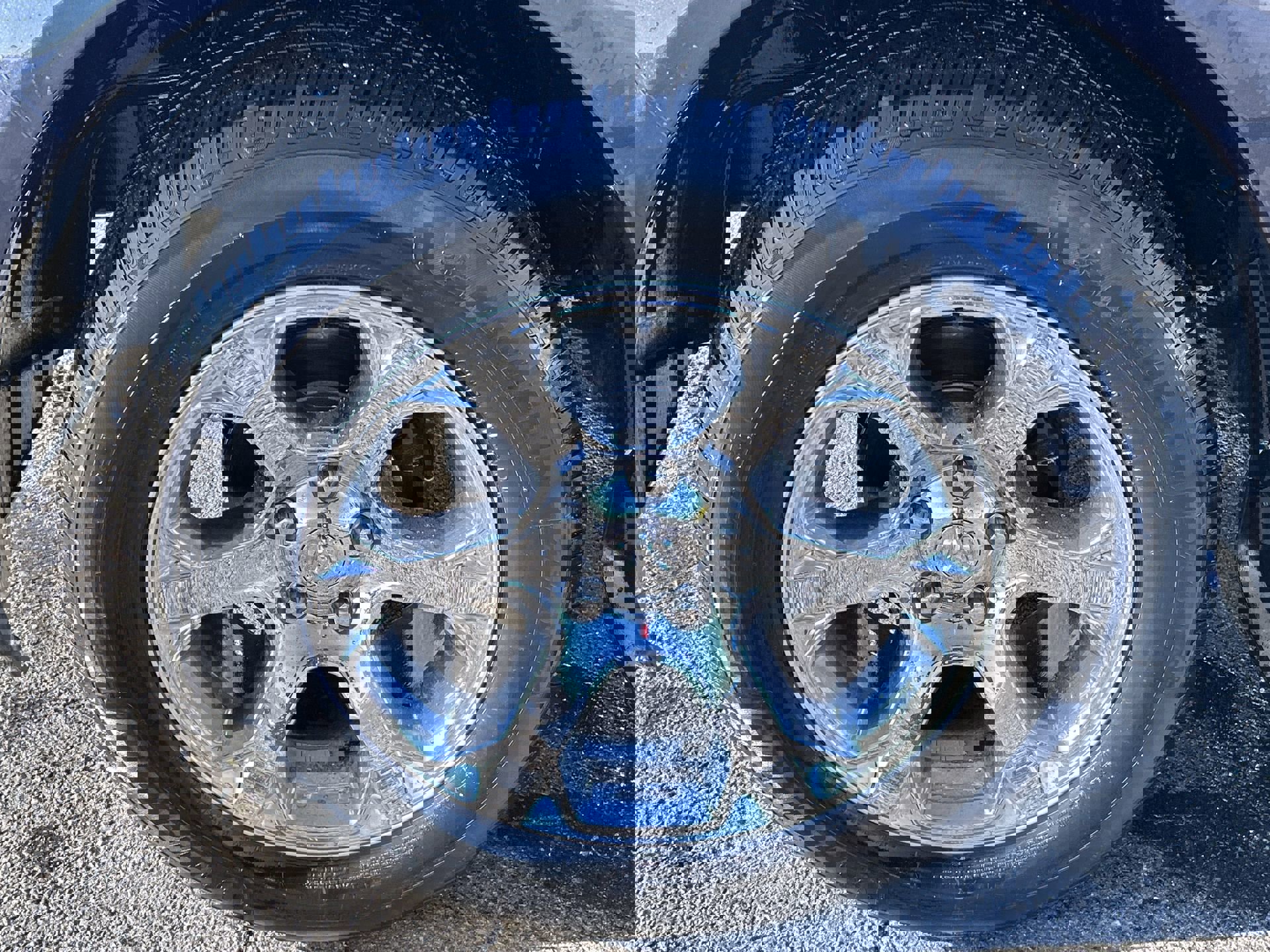 Used 2014 RAM Ram 1500 Pickup Laramie with VIN 1C6RR7VT7ES309119 for sale in Kansas City