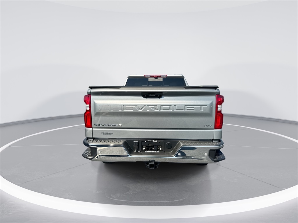 2025 Chevrolet Silverado 1500 LTZ photo 7
