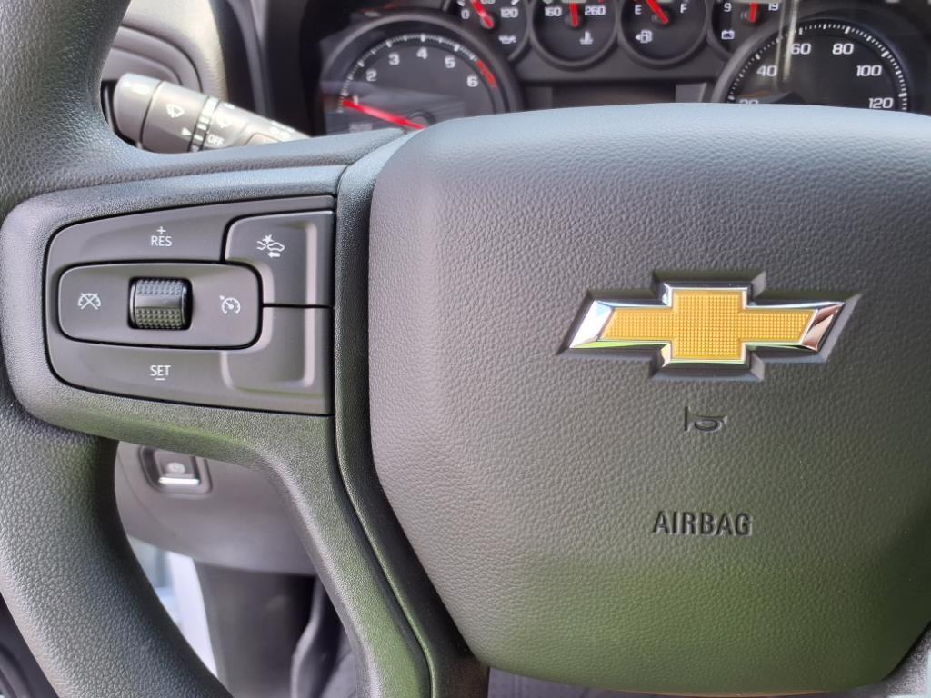 2025 Chevrolet Silverado 1500 Custom photo 18
