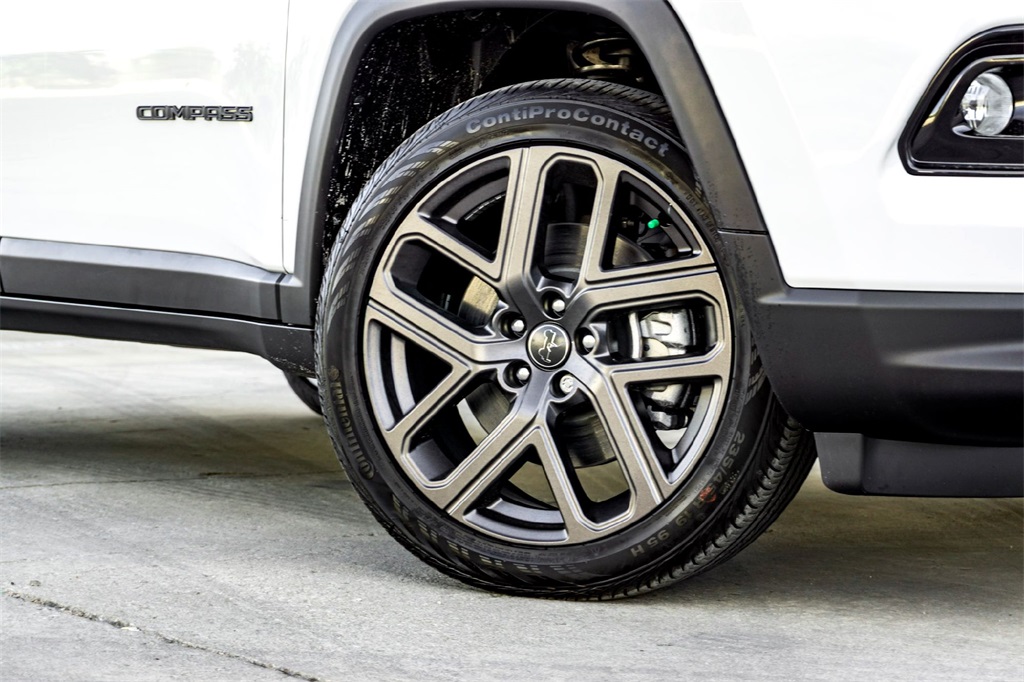 2026 Jeep Compass Limited Altitude photo 2