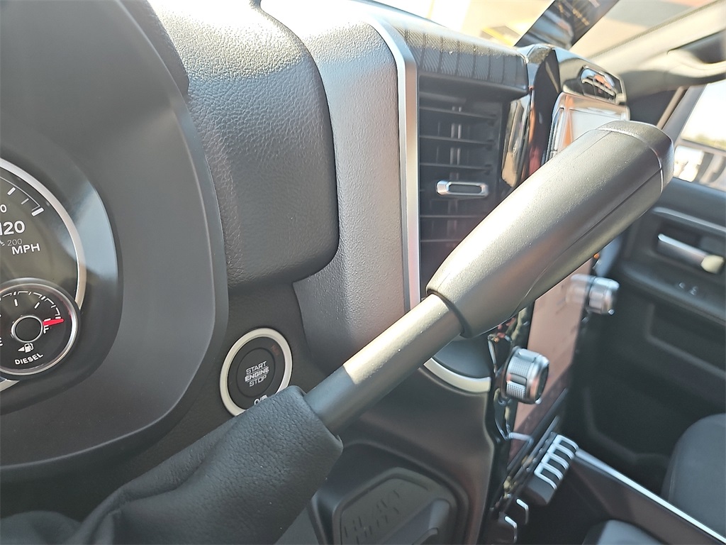 2025 Ram 3500 Big Horn photo 19
