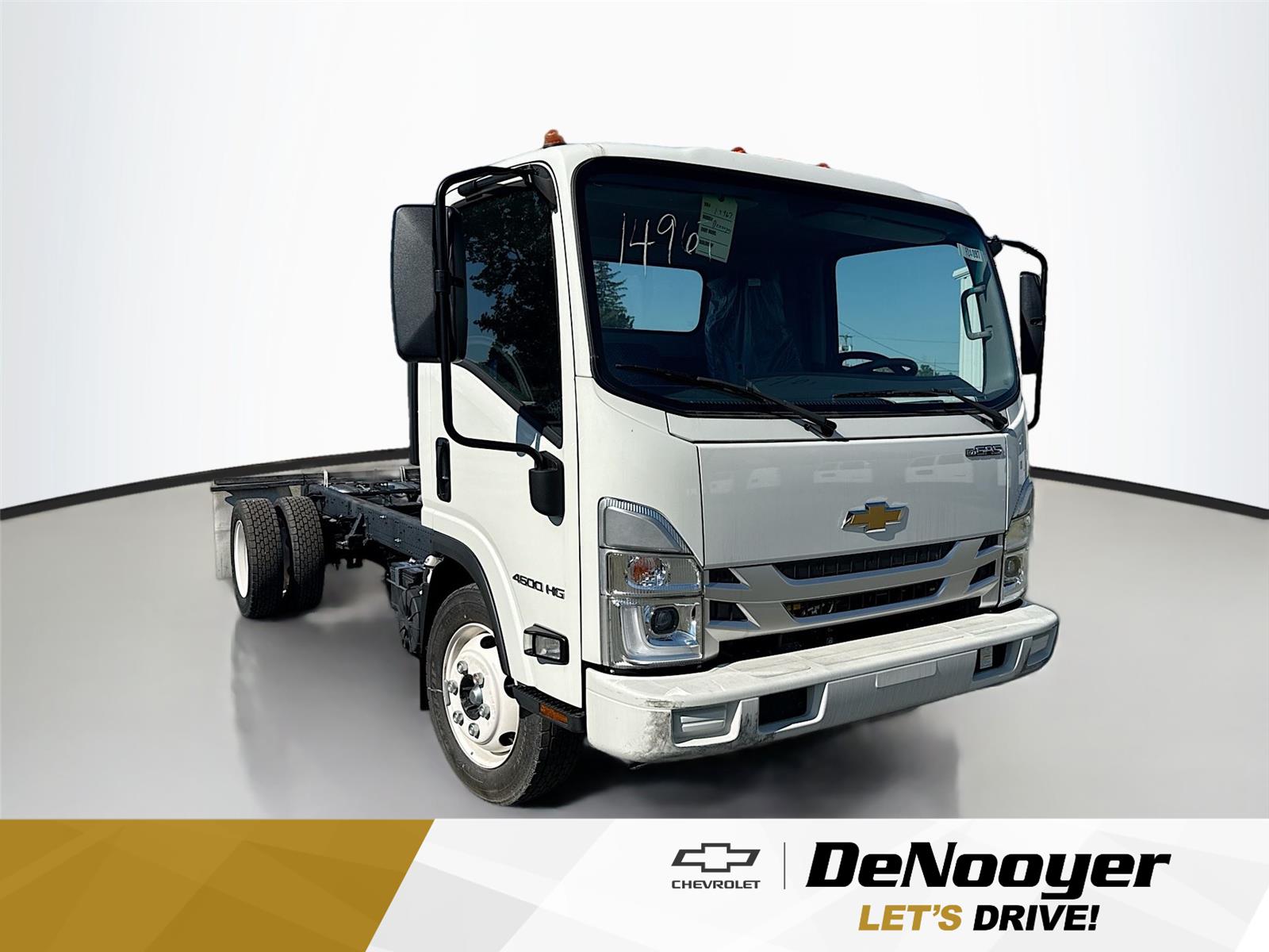2024 Chevrolet Low Cab Forward Base's photo