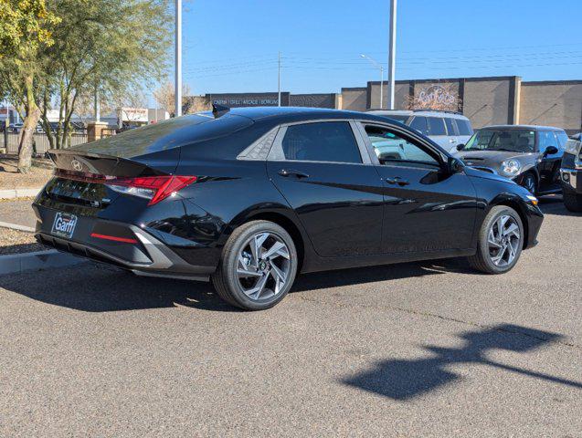 2025 Hyundai Elantra Hybrid SEL Sport photo 4
