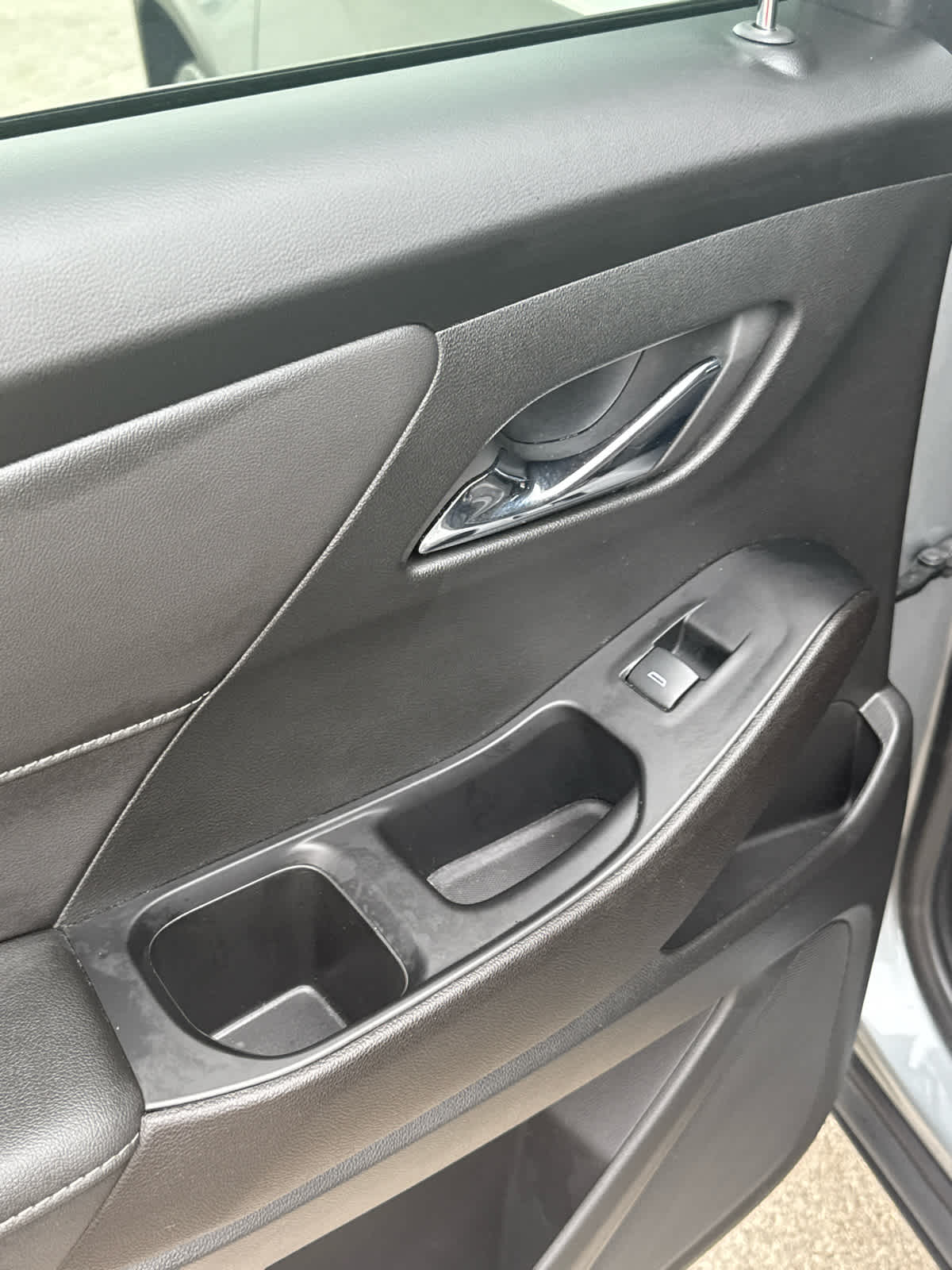 2023 Chevrolet Traverse Leather photo 13
